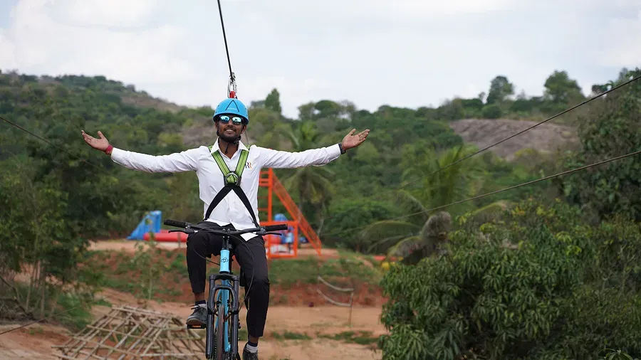 AMI08733_enbt84 AMI08733_enbt84