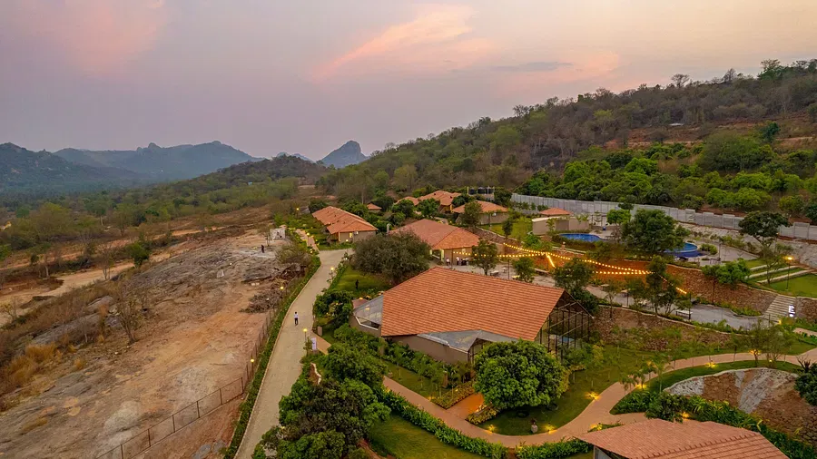 Ravishing_Retreat_-_Aerial_Shot_2_kdb7j0 Ravishing_Retreat_-_Aerial_Shot_2_kdb7j0