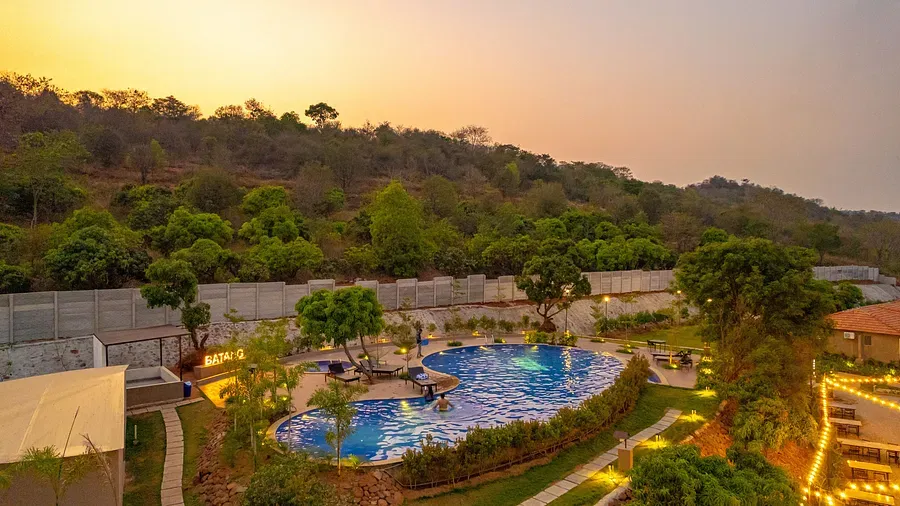 Ravishing_Retreat_-_Aerial_Shot_4_orj3zx