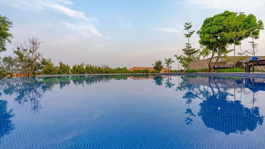 Ravishing_Retreat_-_Swimming_Pool_gdnu5e